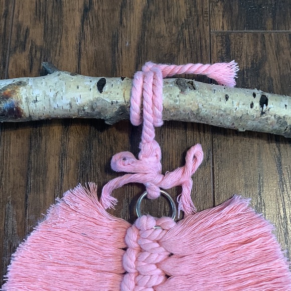 Handmade Feather Wall Decor - Picture 6 of 11